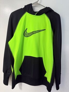 Nike Men's Black and Neon Green Pullover Hoodie